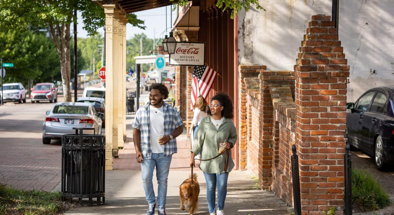 Walking through Vicksburg’s historic downtown district