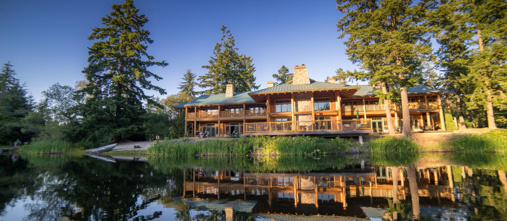 雷克戴尔度假酒店，圣胡安岛星期五港湾一处风景如画的度假胜地