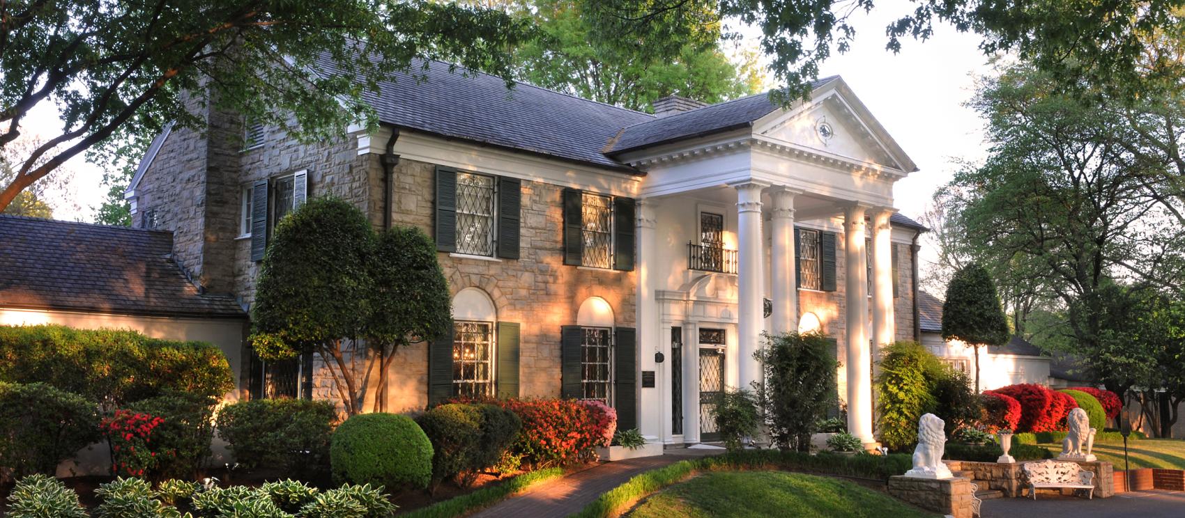 孟菲斯猫王埃尔维斯·普雷斯利故居雅园的迷人外观