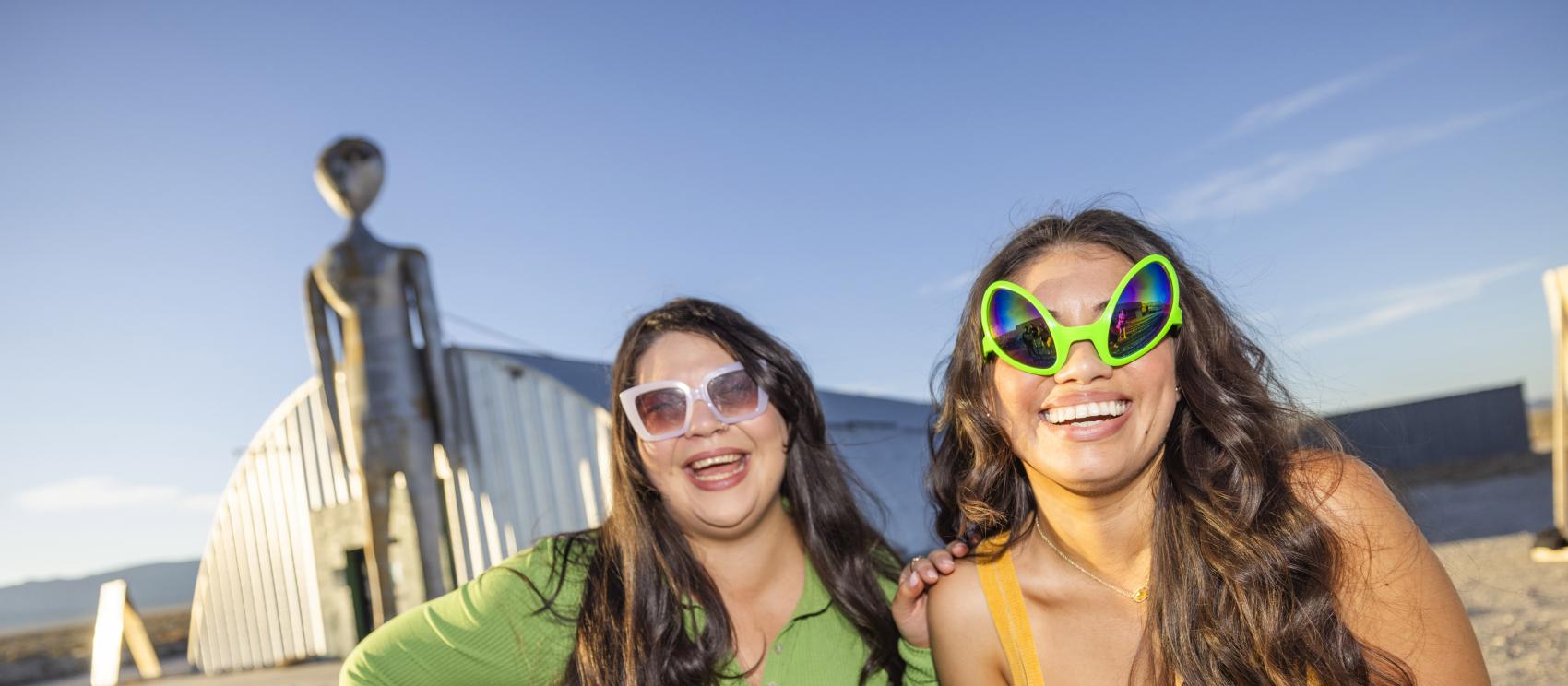 克里斯特尔斯普林斯附近的外星人研究中心的外星主题拍照点